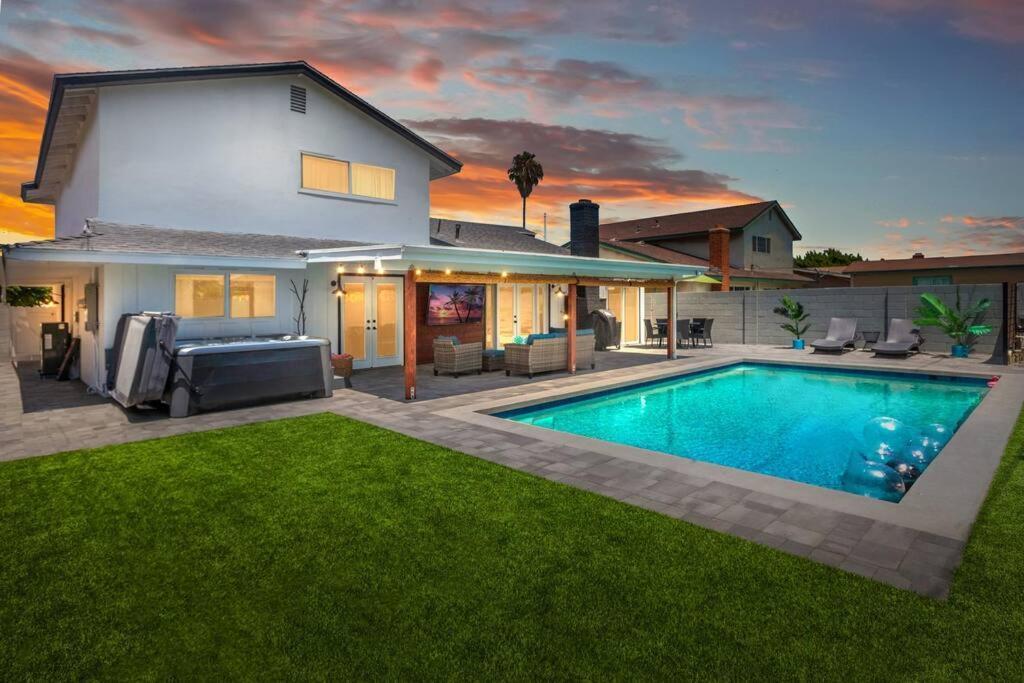 Huntington Beach, Ac, Pool, Hot Tub, Detached Office, Close To Beach, Outside Entertaining Area Dış mekan fotoğraf